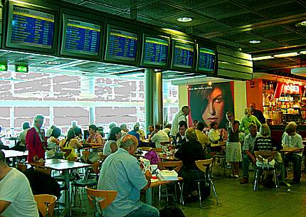 Dublin airport snack bar